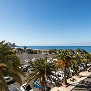  Appartement 2 Min Walk To - Private Terrace - Some With Sea Views