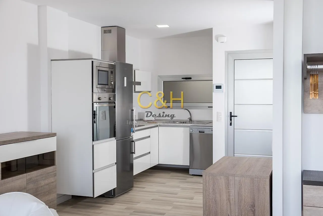 Beyond Amadores C&H Suite Apartment