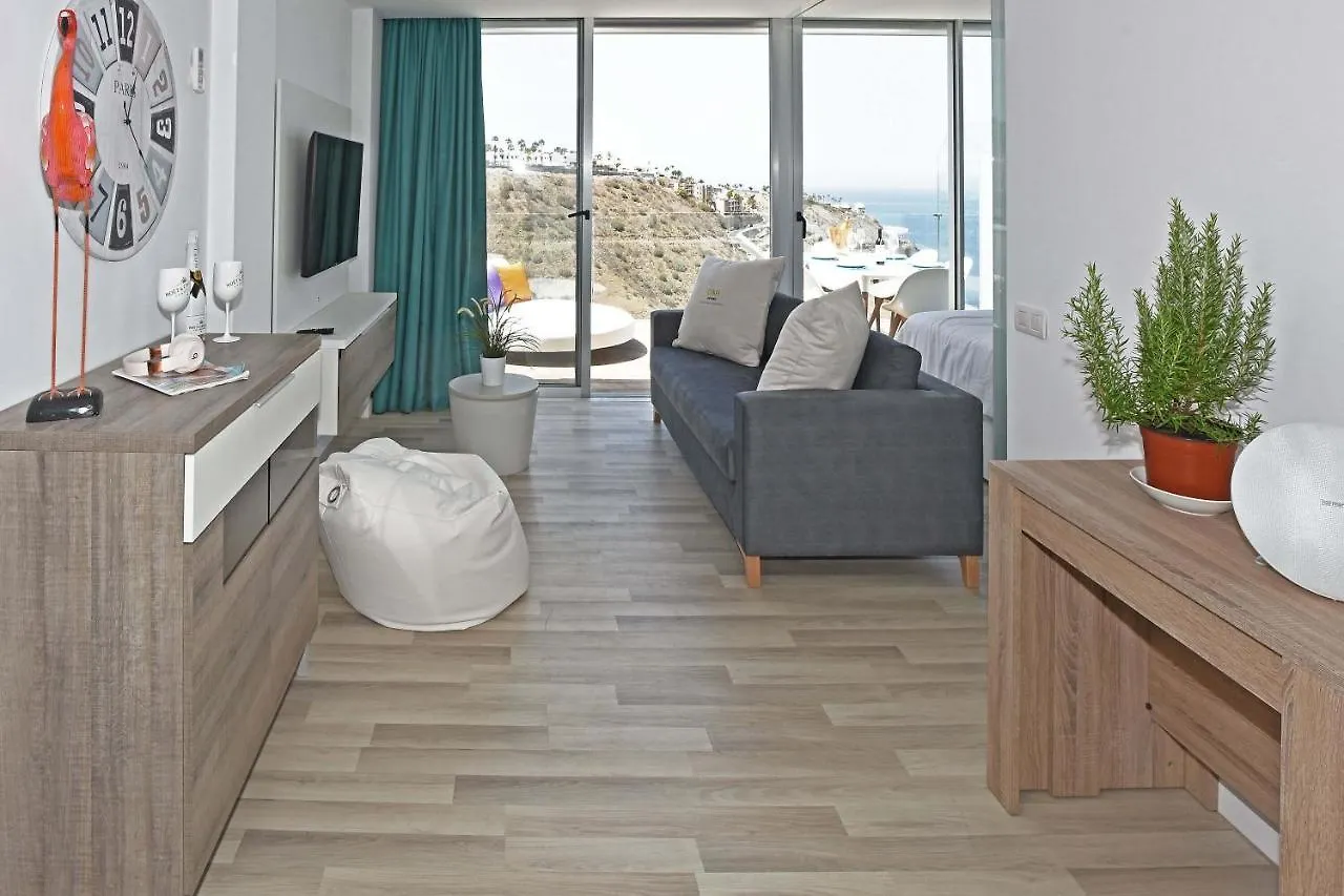 Apartment Beyond Amadores C&H Suite Spain