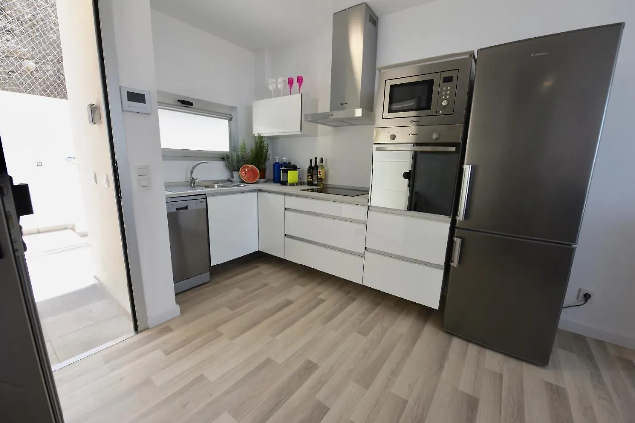Apartment Beyond Amadores C&H Suite Spain